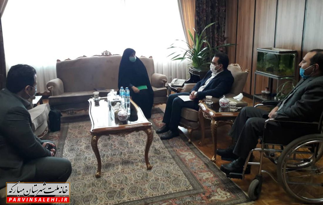 از انتصاب مدیران بومی، تشکیل خانه کارگر و بیمه کارگری حمایت ویژه می کنم