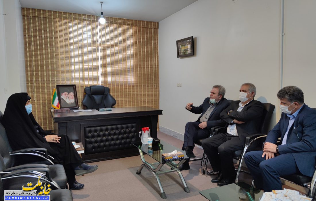 صنایع و کارآفرینان با ظرفیت اشتغال بالایی در شهرستان مبارکه داریم که نیازمند حمایت هستند/ جلساتی باید بین صنایع، کارآفرینان و بانک‌ها به‌خصوص بانک صادرات برگزار شود