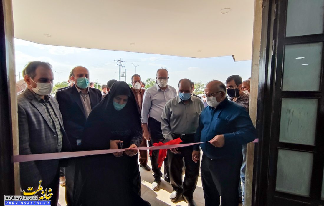 بهره برداری از پروژه های شهرستان با حضور دکتر صالحی و معاون اقتصادی استاندار اصفهان