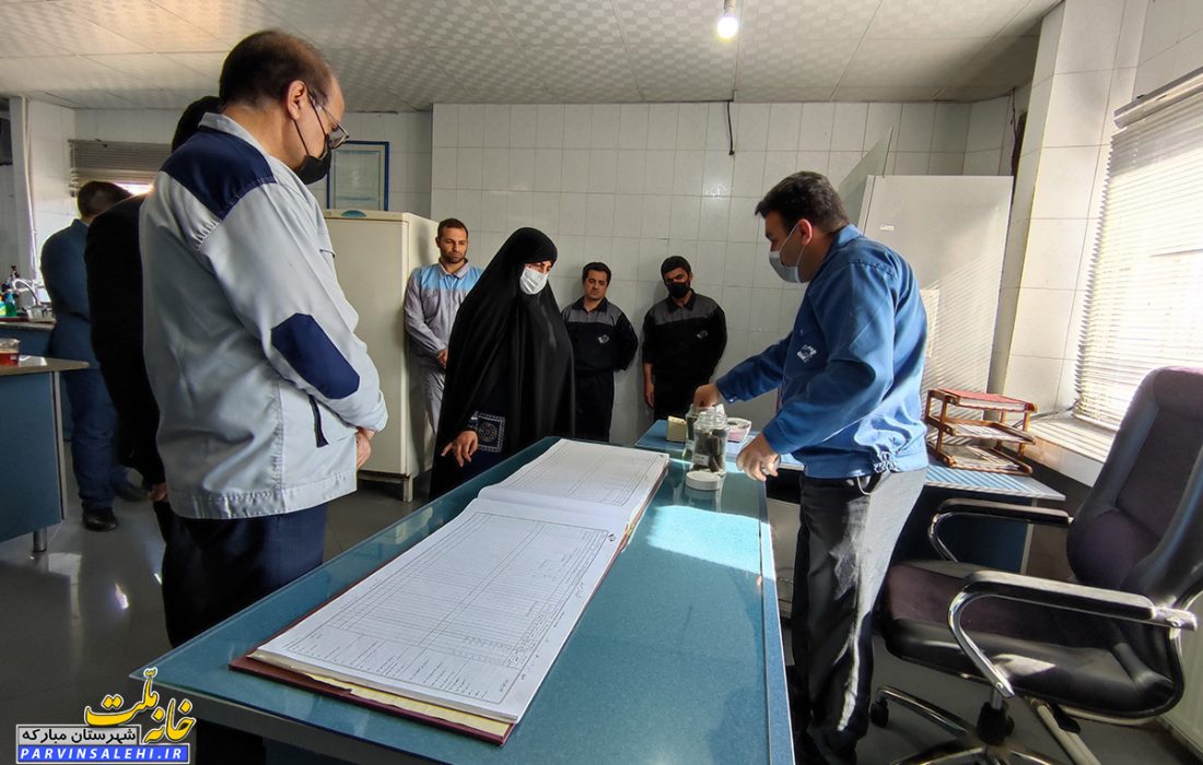 بازدید نماینده مبارکه از شرکت قند نقش جهان