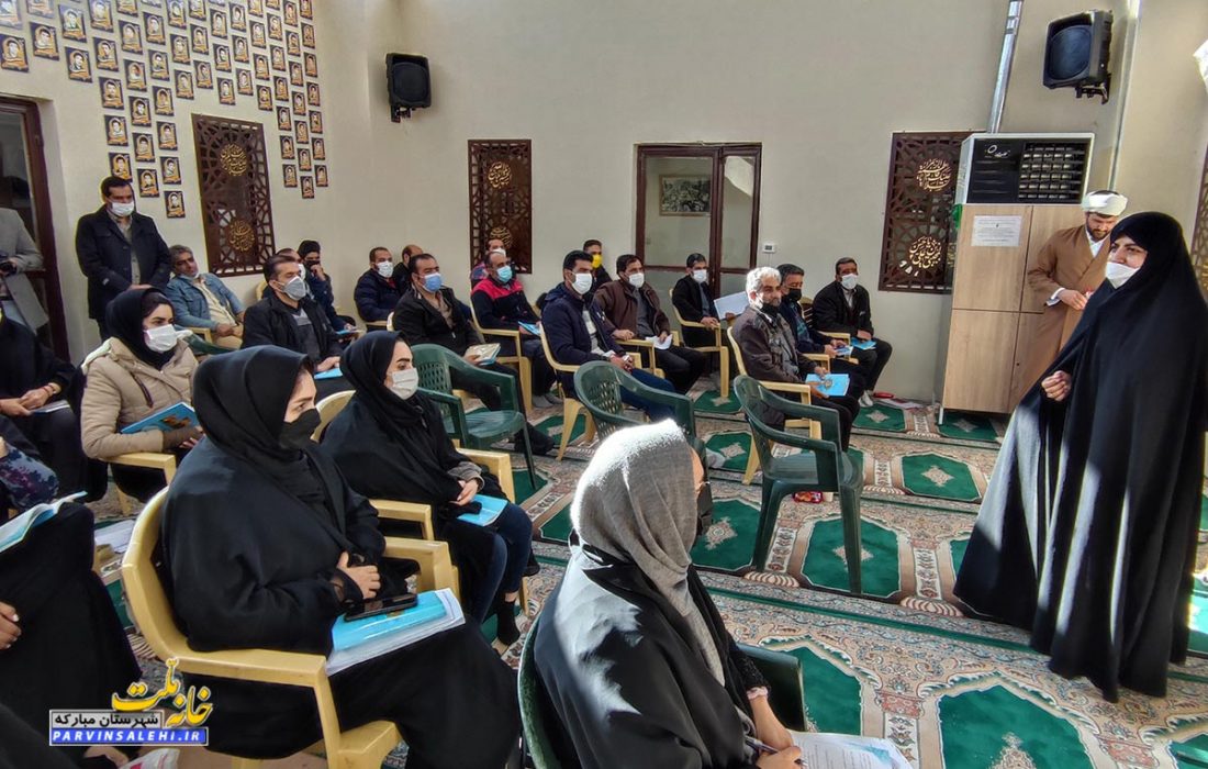 حضور نماینده مبارکه در کلاس احکام بازار
