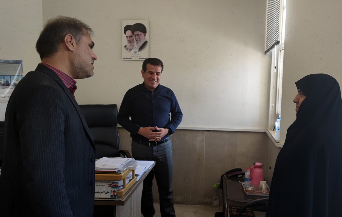 دیدار نماینده شهرستان از اداره صمت مبارکه