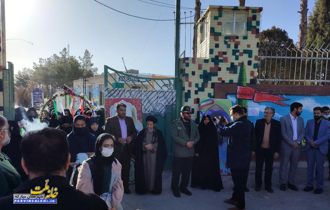 اعزام کاروان راهیان نور دانش آموزی شهرستان مبارکه به مناطق عملیاتی جنوب